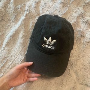 Adidas Washed Relaxed Hat✨